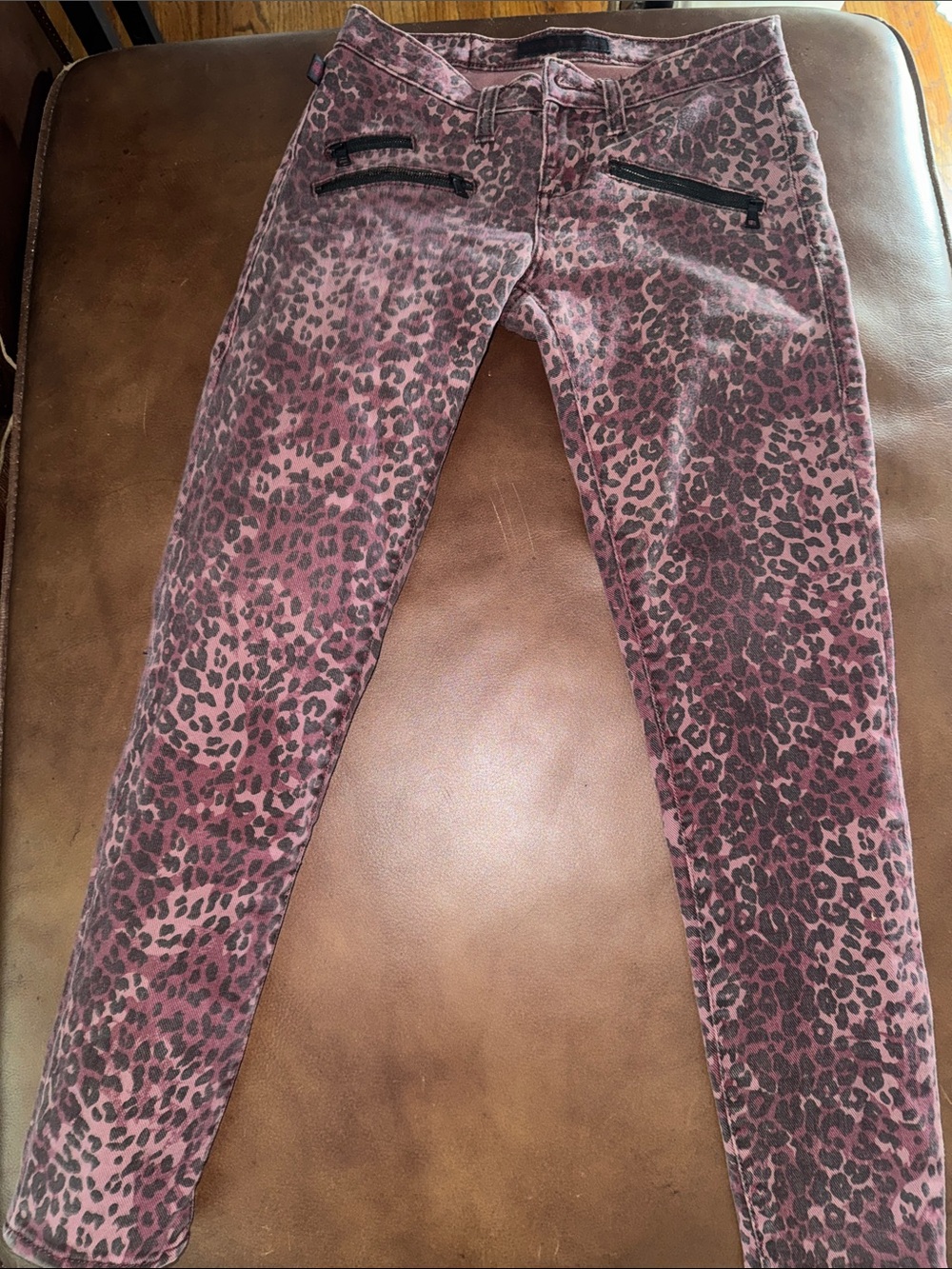 Vintage Rock & Republic Pink Leopard Skinny Jeans with Zip Accents